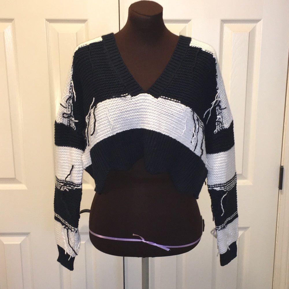Mid-drift Bold stripe Sweater